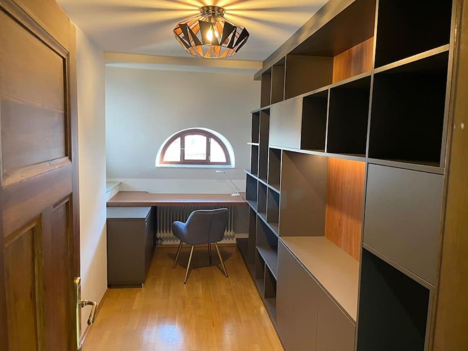 Verwunsches Haus Mit Parkplatz In Bester Lage Markkleeberg Dış mekan fotoğraf