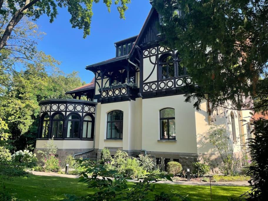 Verwunsches Haus Mit Parkplatz In Bester Lage Markkleeberg Dış mekan fotoğraf