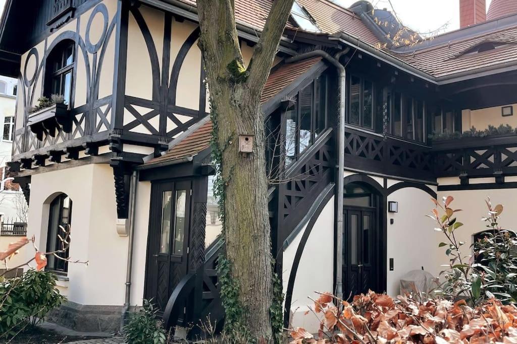Verwunsches Haus Mit Parkplatz In Bester Lage Markkleeberg Dış mekan fotoğraf